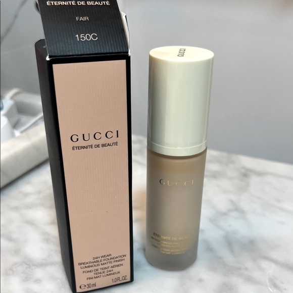 Gucci Éternité de Beauté Foundation - 150C - Picture 1 of 1